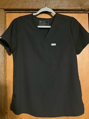 Figs Catarina One pocket scrub top